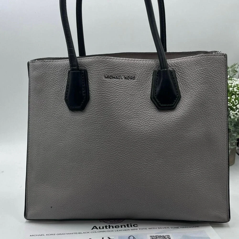 MICHAEL KORS Mercer Color-Block Saffiano Leather Large Convertible Tote Bag COA